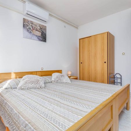 פאז'אנה Lovely Apartments In Valbandon מראה חיצוני תמונה