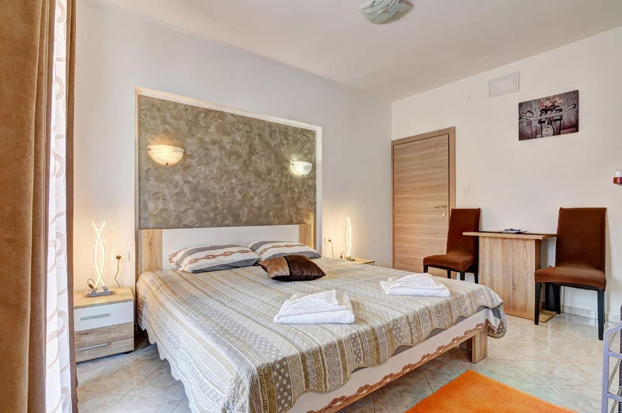 פאז'אנה Lovely Apartments In Valbandon מראה חיצוני תמונה