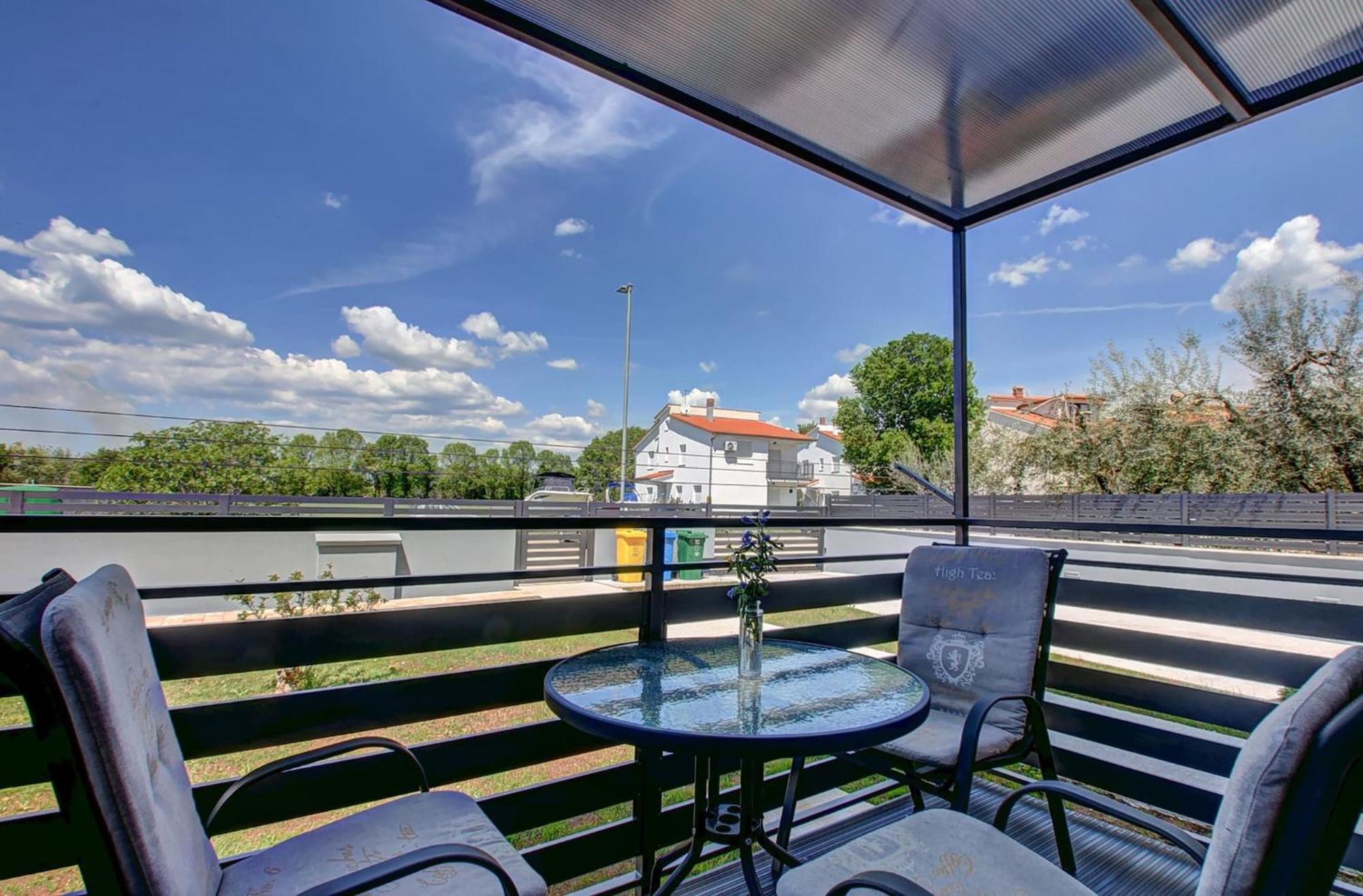 פאז'אנה Lovely Apartments In Valbandon מראה חיצוני תמונה
