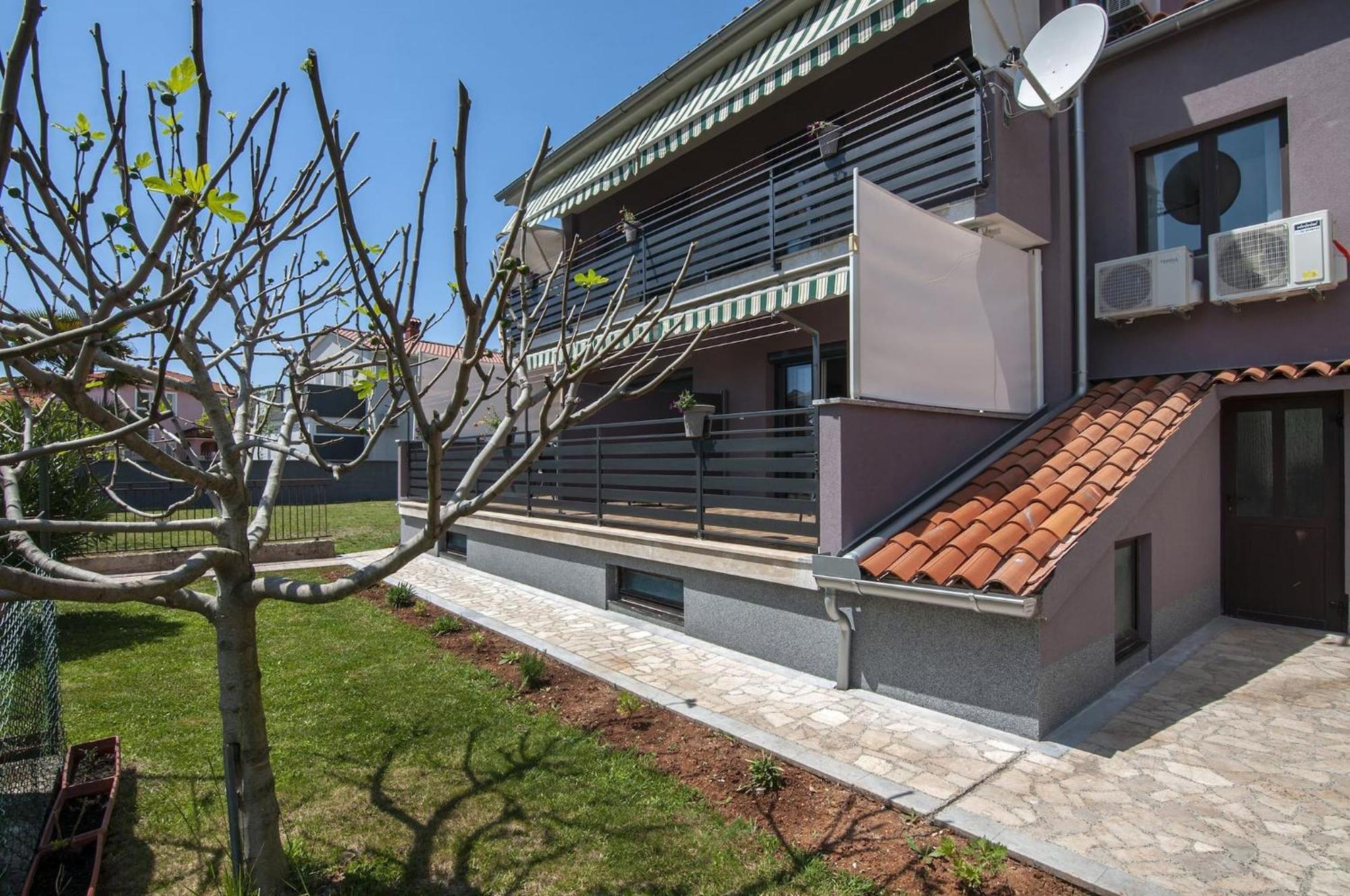 פאז'אנה Lovely Apartments In Valbandon מראה חיצוני תמונה