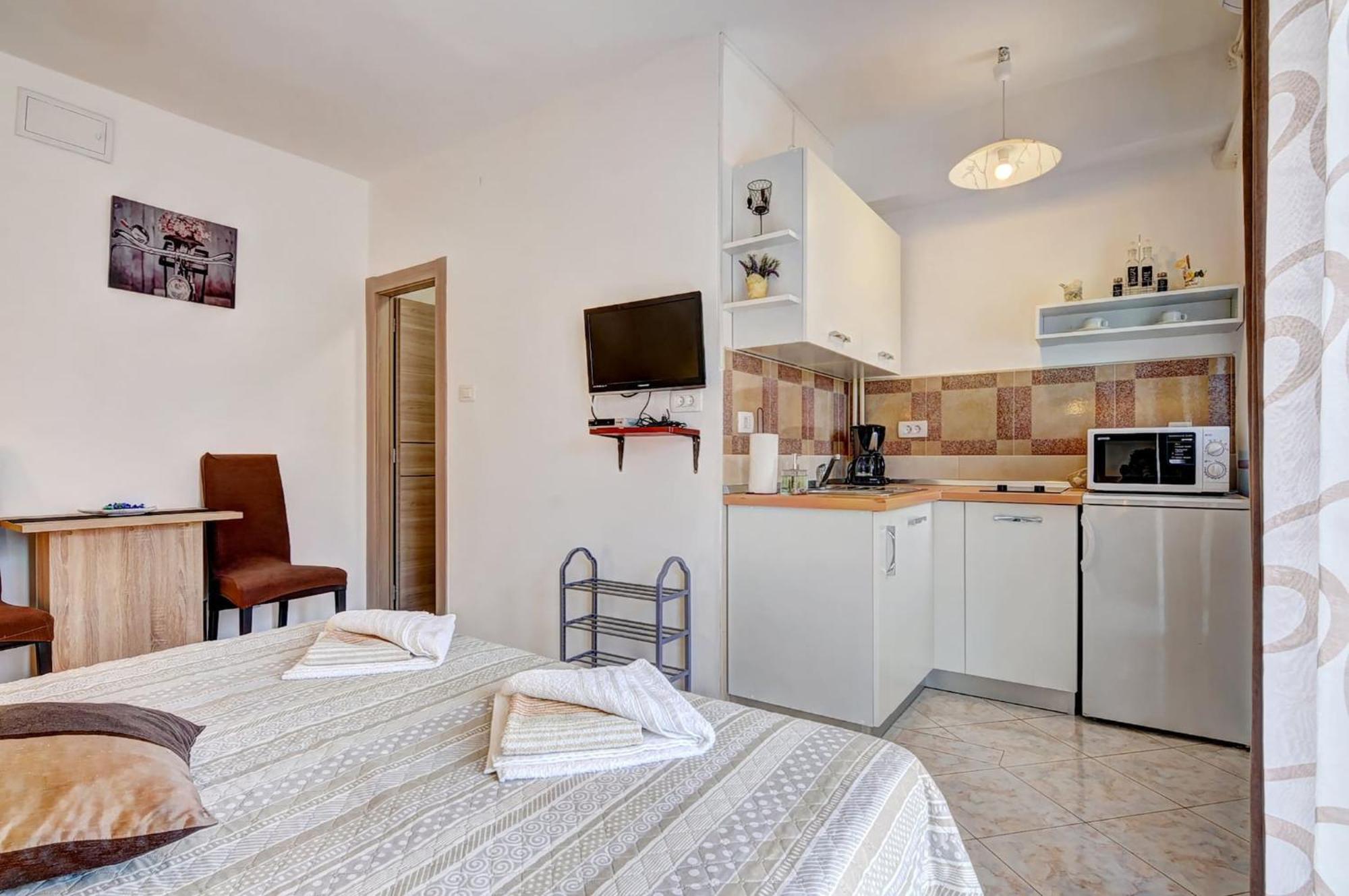 פאז'אנה Lovely Apartments In Valbandon מראה חיצוני תמונה